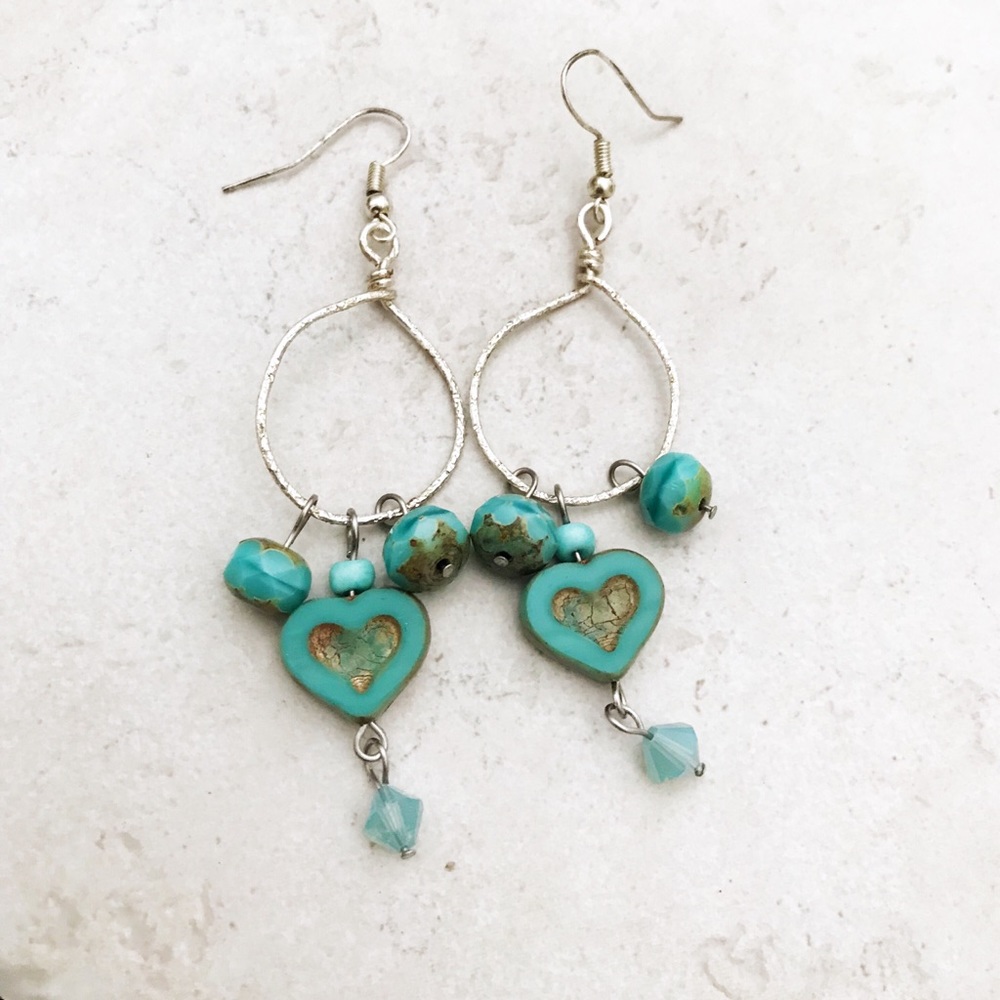 Turquoise Galapagos heart and Swarovski earrings - Picture 3 of 6